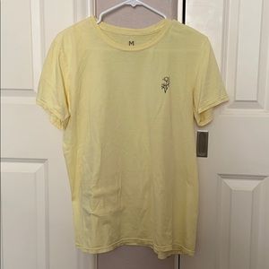 Urban Outfitters Women's Graphic Shirt - Size M